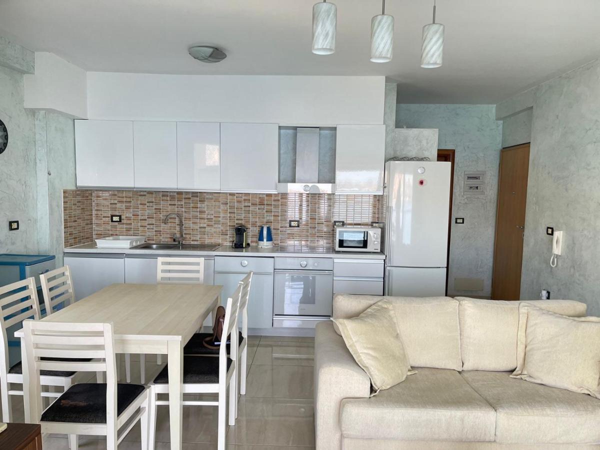 1-Stunning Sea View Apartments! Саранда Экстерьер фото